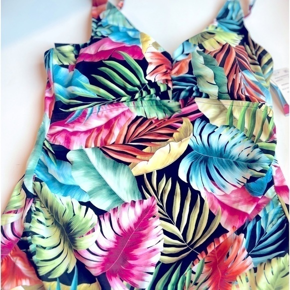 SWIM SOLUTIONS V-Neck Pleated Tummy-Control Tankini Top,swimming suit size 10 - Picture 8 of 14